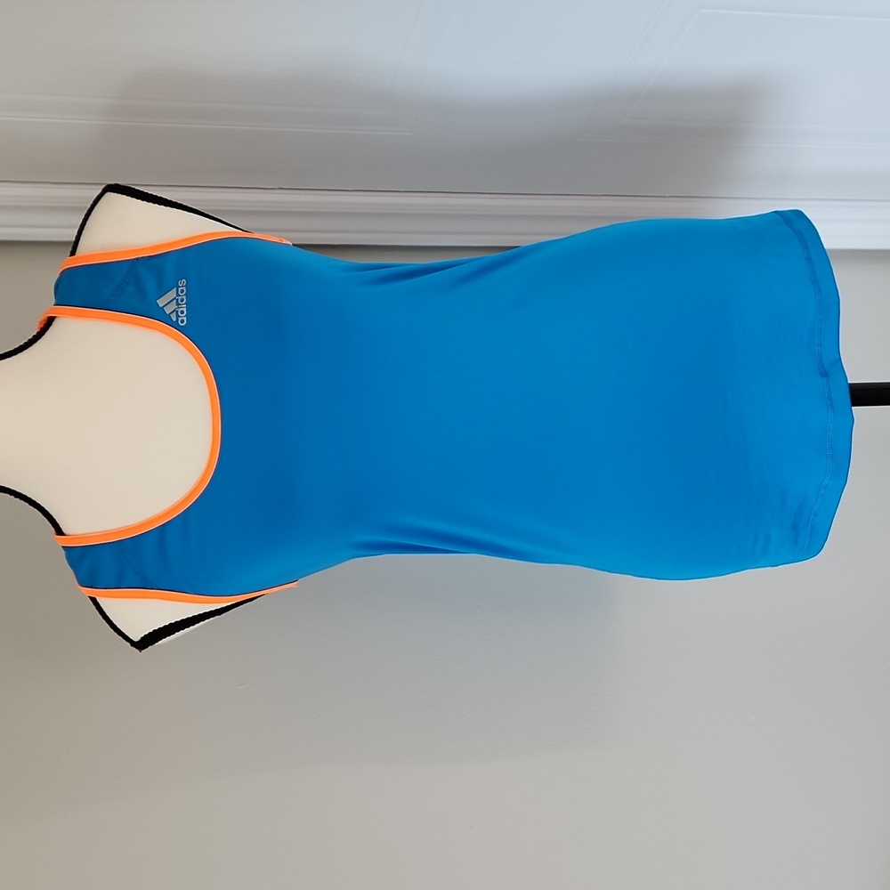 Adidas Techfit workout tank, size small